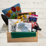 Gardening basket with pillow, napkins, seeds, shovel, towel